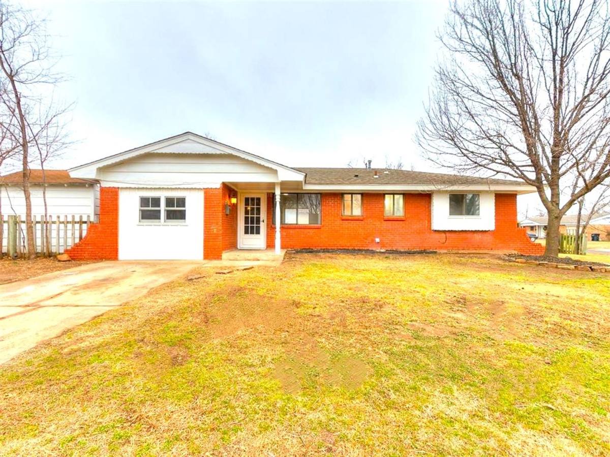 House for rent at 923 SW 3rd St, Oklahoma City, OK 73160