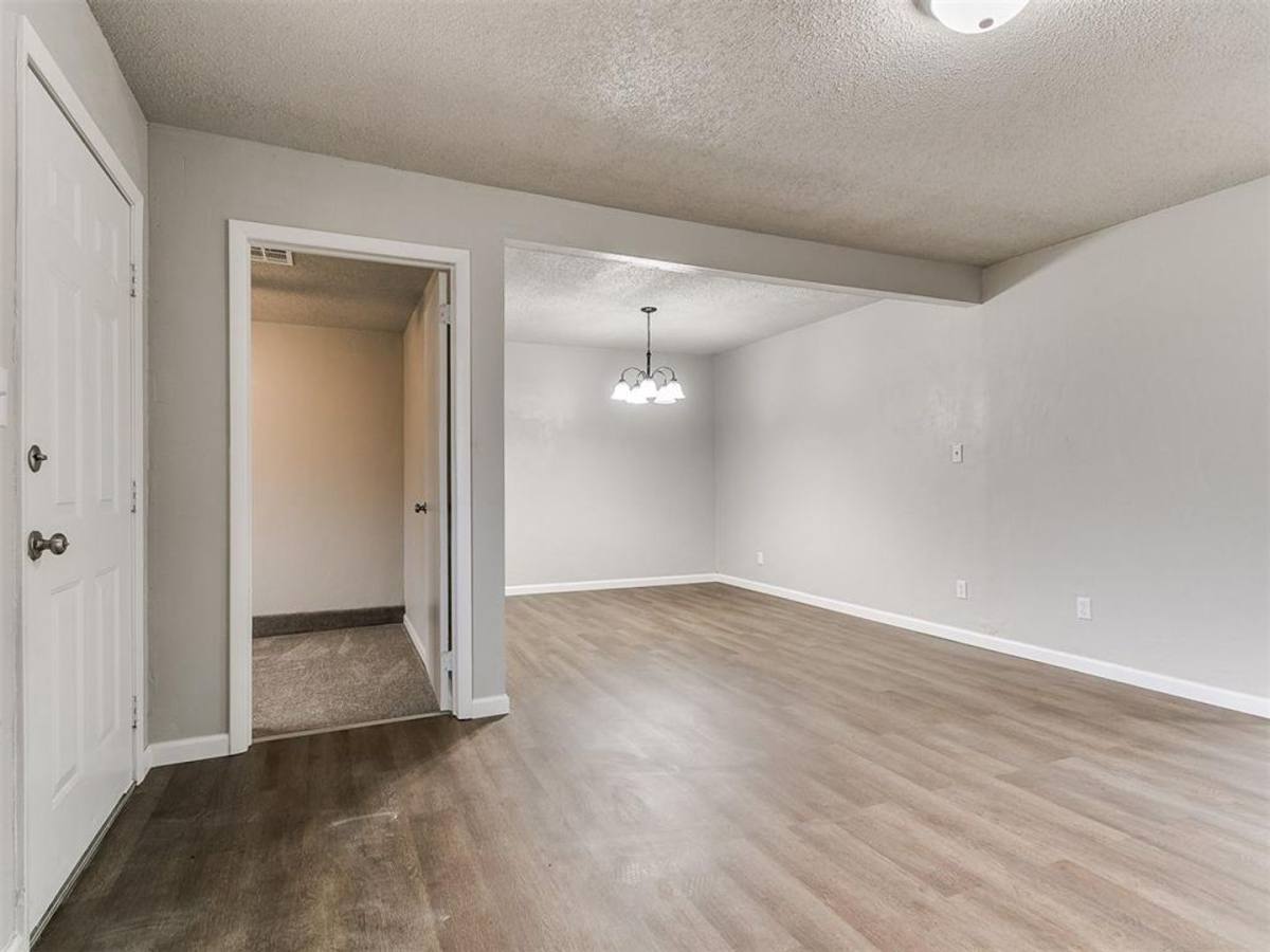 House for rent at 923 SW 3rd St, Oklahoma City, OK 73160