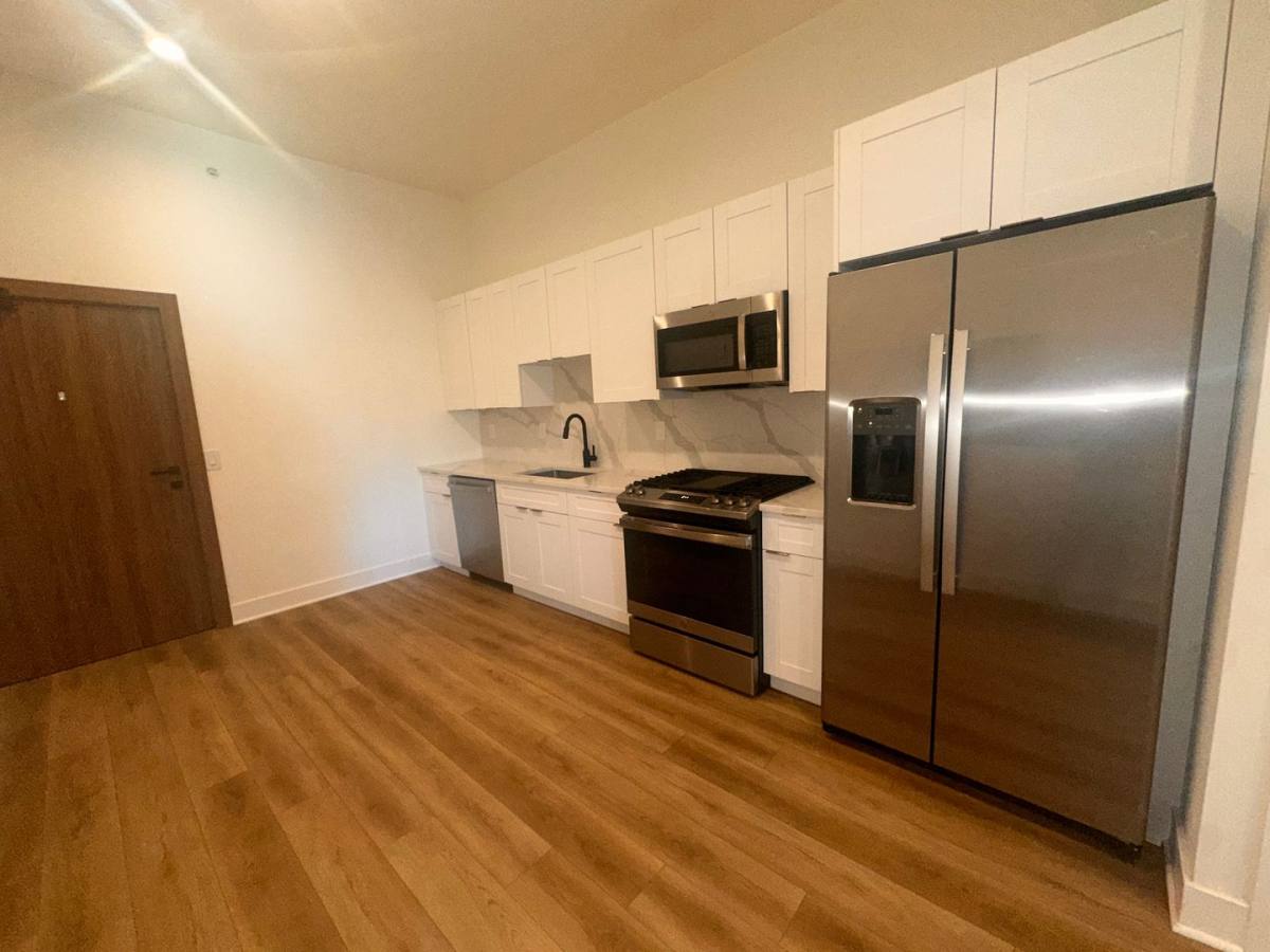 Apartment for rent at 195 Main St, Metuchen, NJ 08840