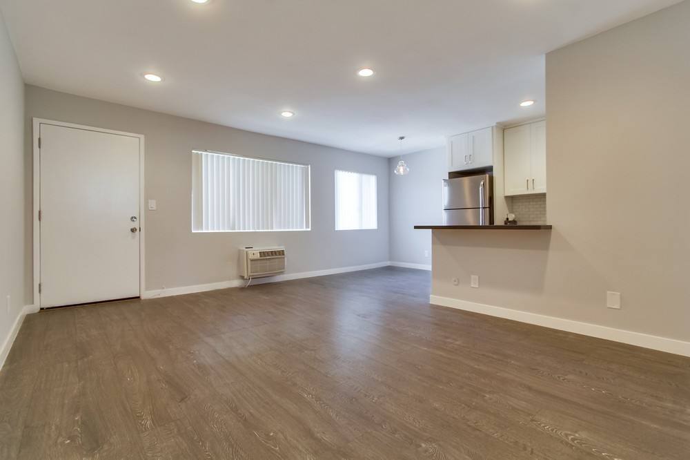 Apartment for rent at 7259 Willoughby Ave, Los Angeles, CA 90046