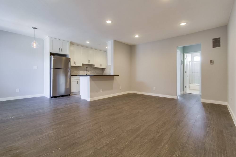 Apartment for rent at 7259 Willoughby Ave, Los Angeles, CA 90046