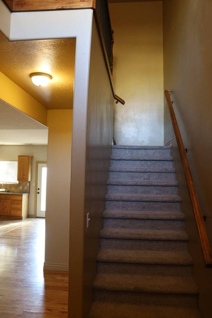 Townhouse for rent at 628 N 220 E, Salem, UT 84653