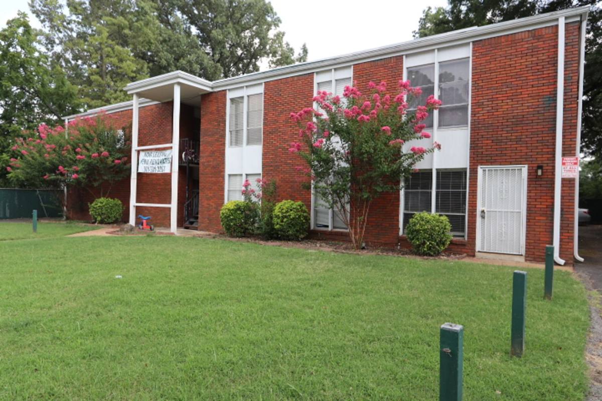 Apartment for rent at 3471 Douglass Ave, Memphis, TN 38111