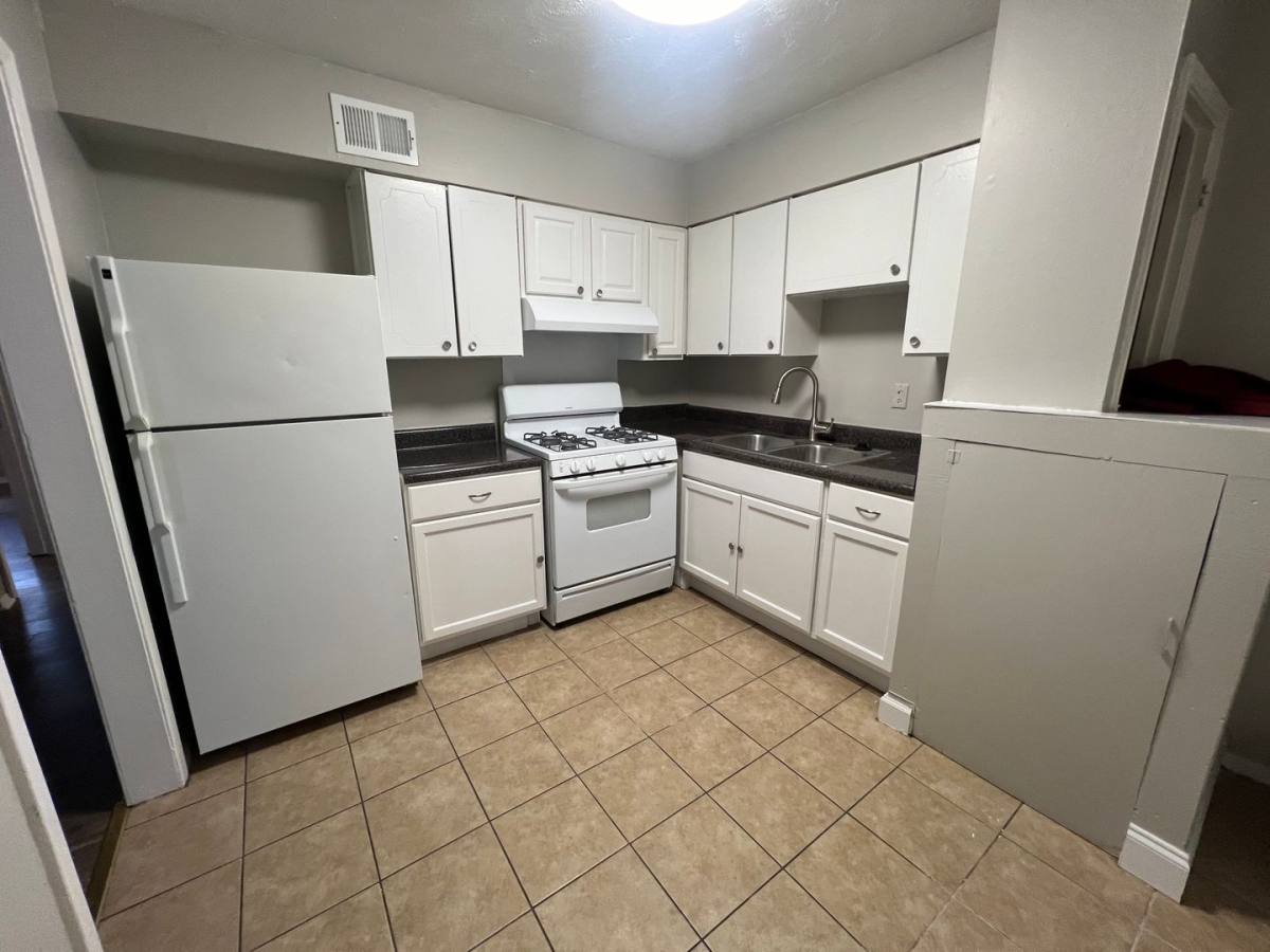 Apartment for rent at 3471 Douglass Ave, Memphis, TN 38111