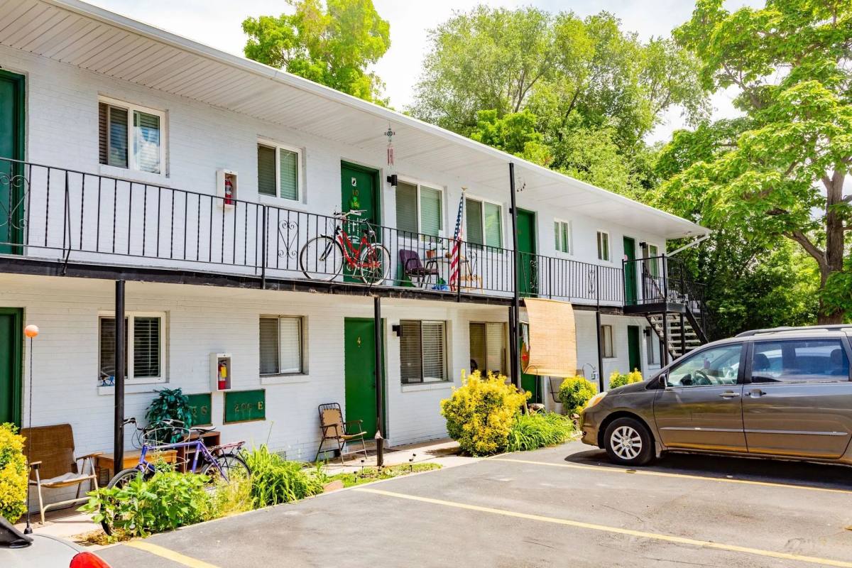 Apartment for rent at 3401-3407 S 200 E, Salt Lake City, UT 84115