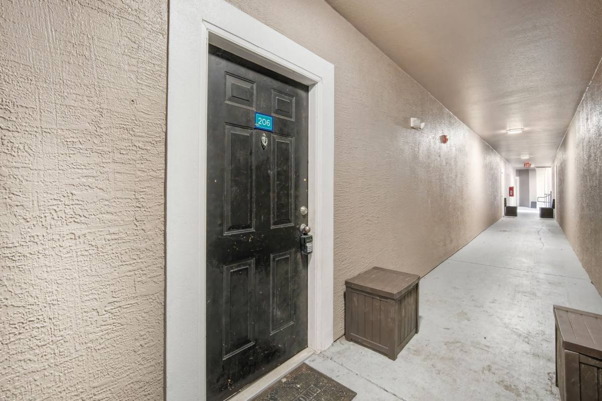 Apartment for rent at 9301 Crescent Loop Circle, Tampa, FL 33619