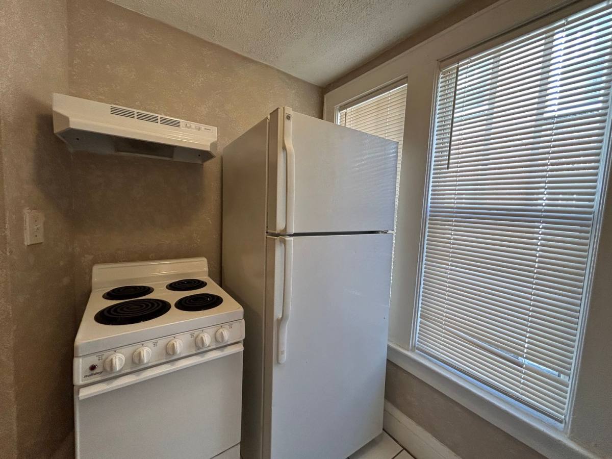 Apartment for rent at 2619 College St, Jacksonville, FL 32204