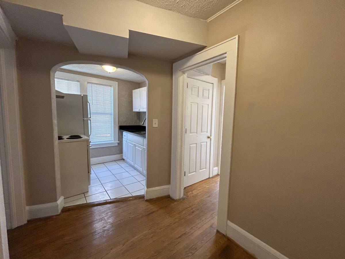 Apartment for rent at 2619 College St, Jacksonville, FL 32204