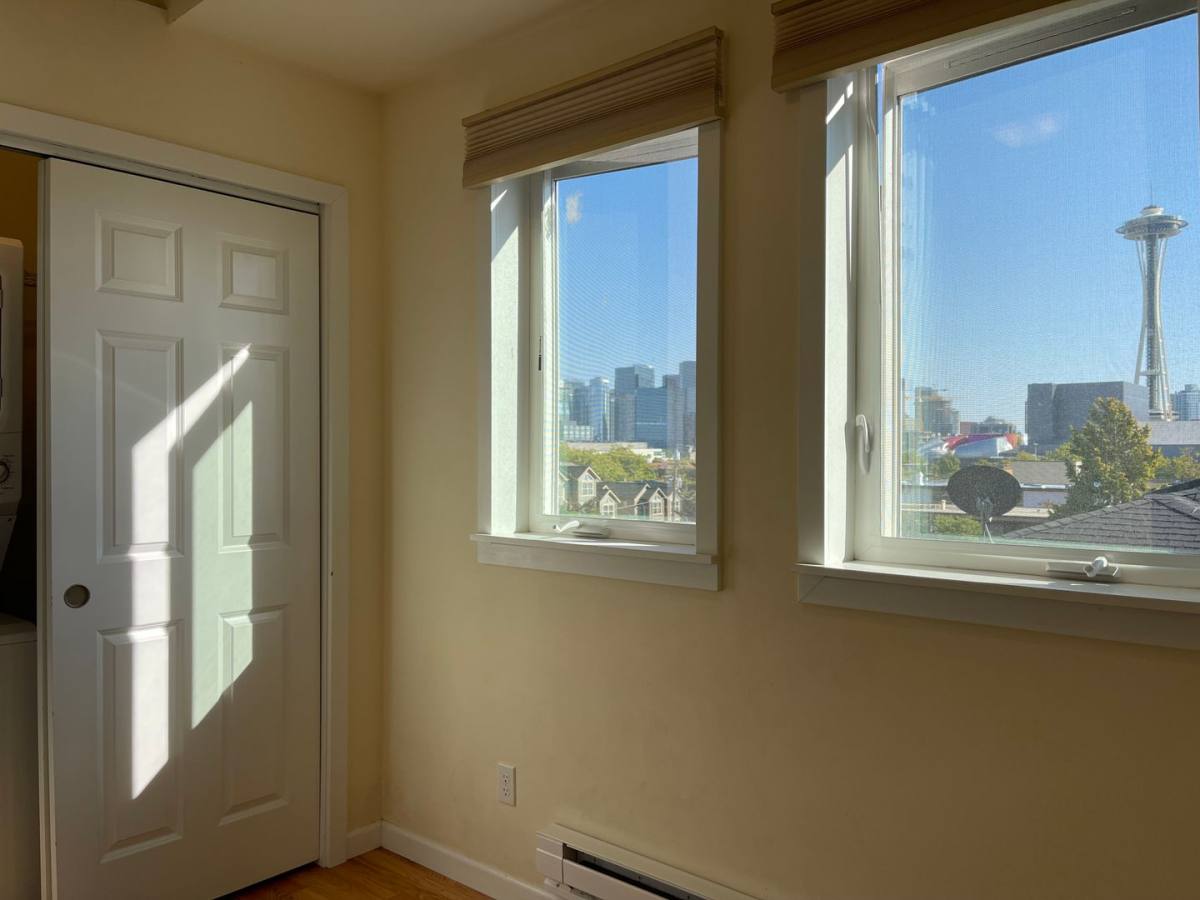 Apartment for rent at 311 Aloha St, Seattle, WA 98109