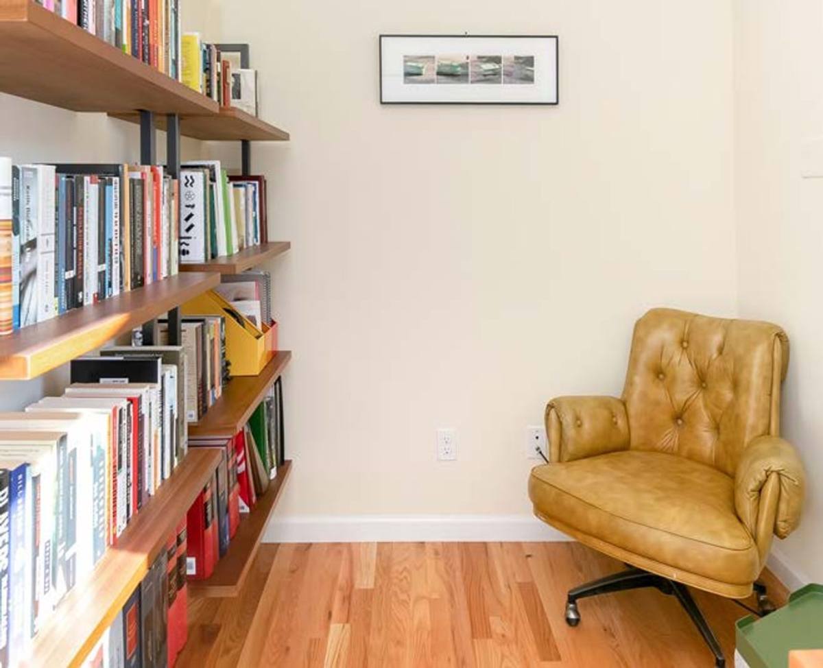 Apartment for rent at 311 Aloha St, Seattle, WA 98109