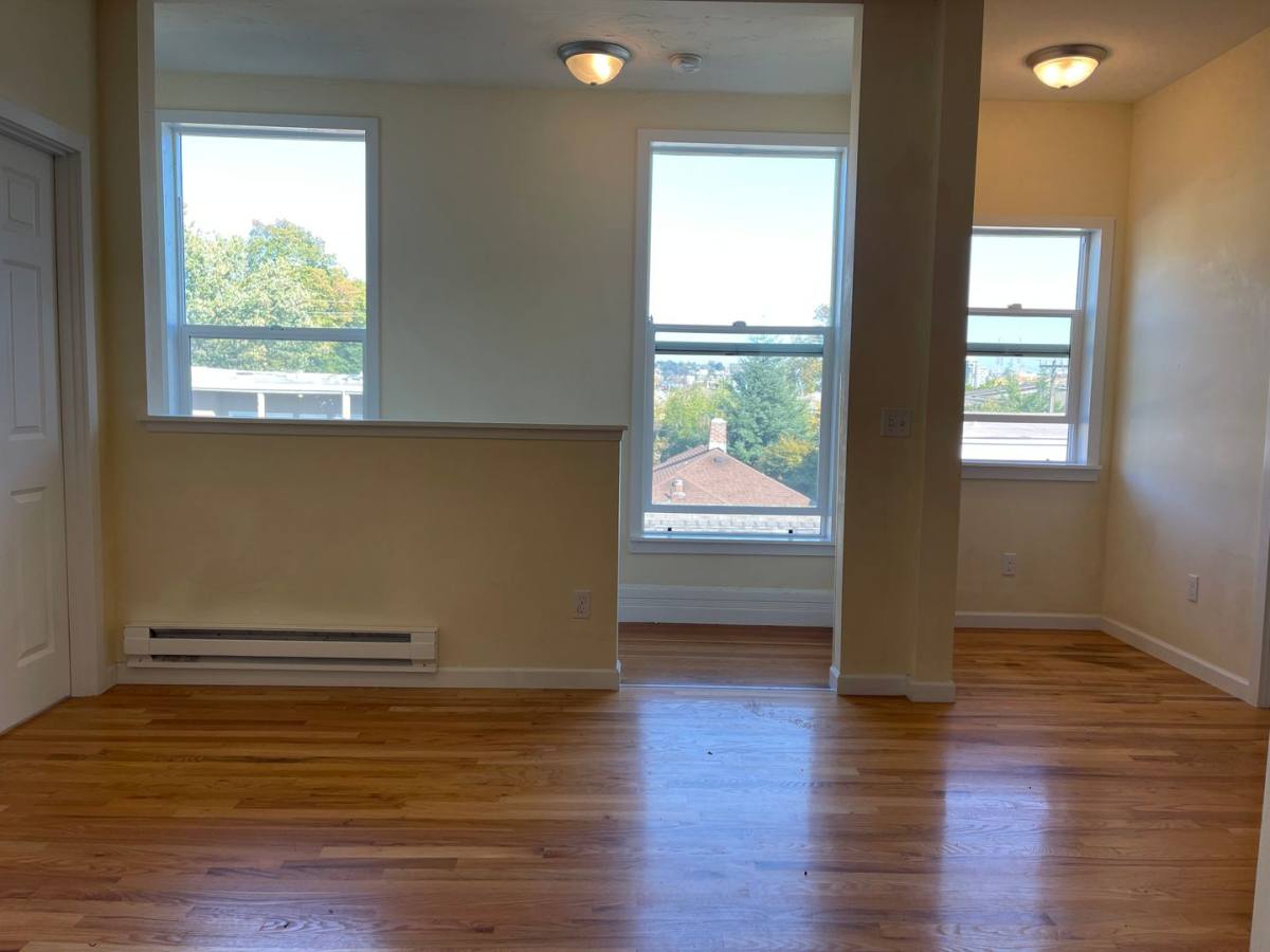 Apartment for rent at 311 Aloha St, Seattle, WA 98109