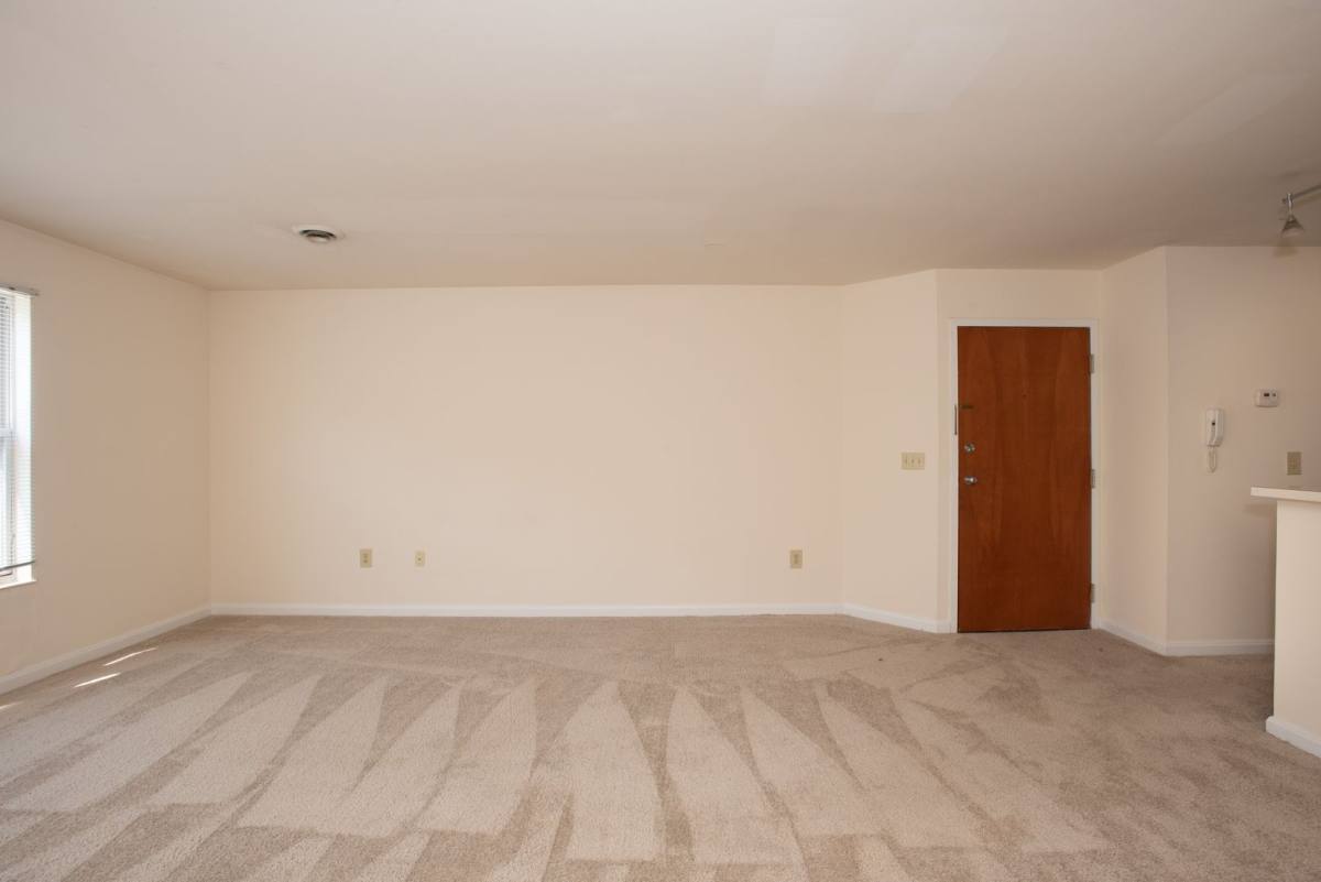Apartment for rent at 246-254 E University Ave, Cincinnati, OH 45219