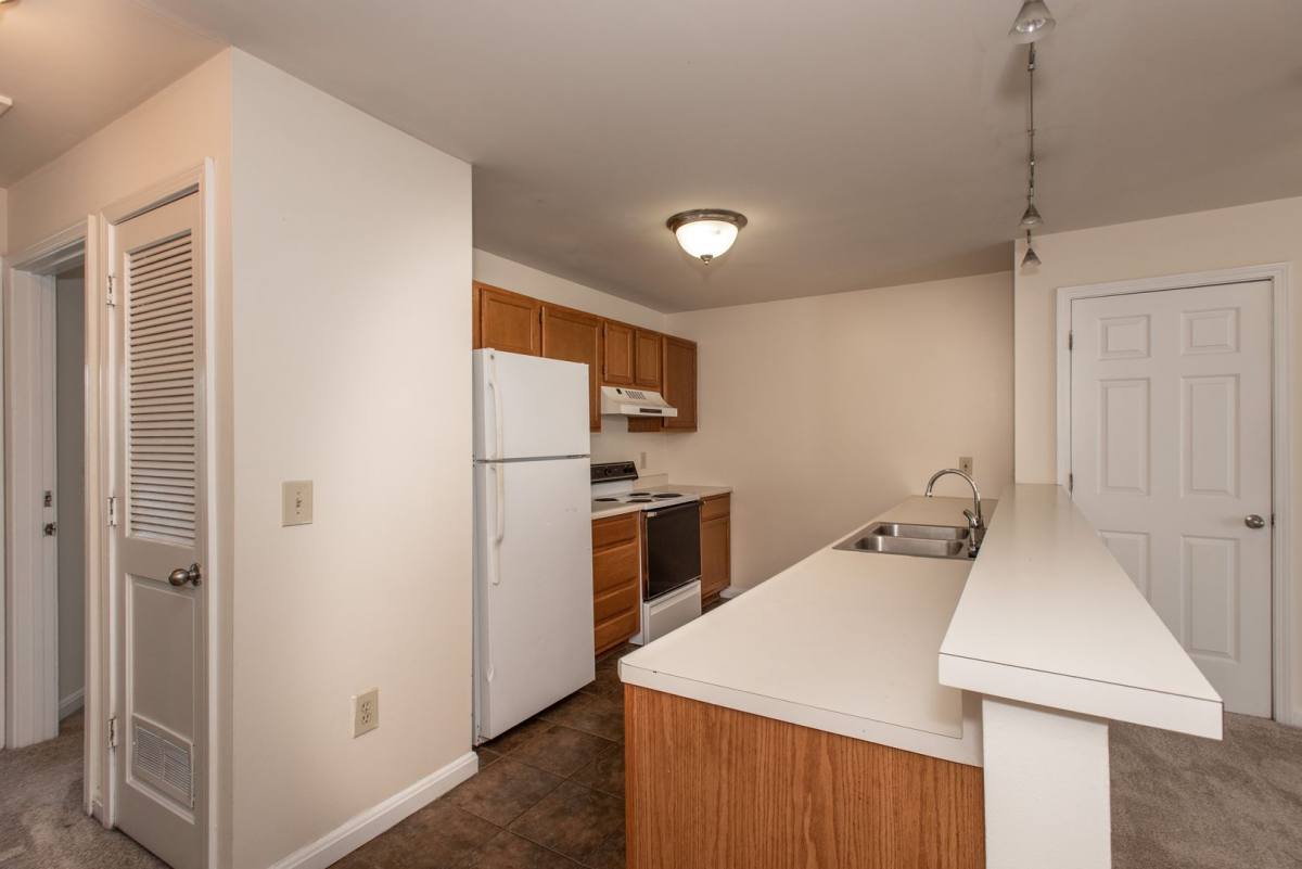 Apartment for rent at 246-254 E University Ave, Cincinnati, OH 45219