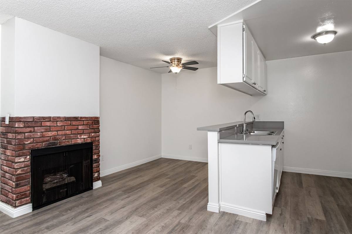 Apartment for rent at 11307 Morrison St, North Hollywood, CA 91601