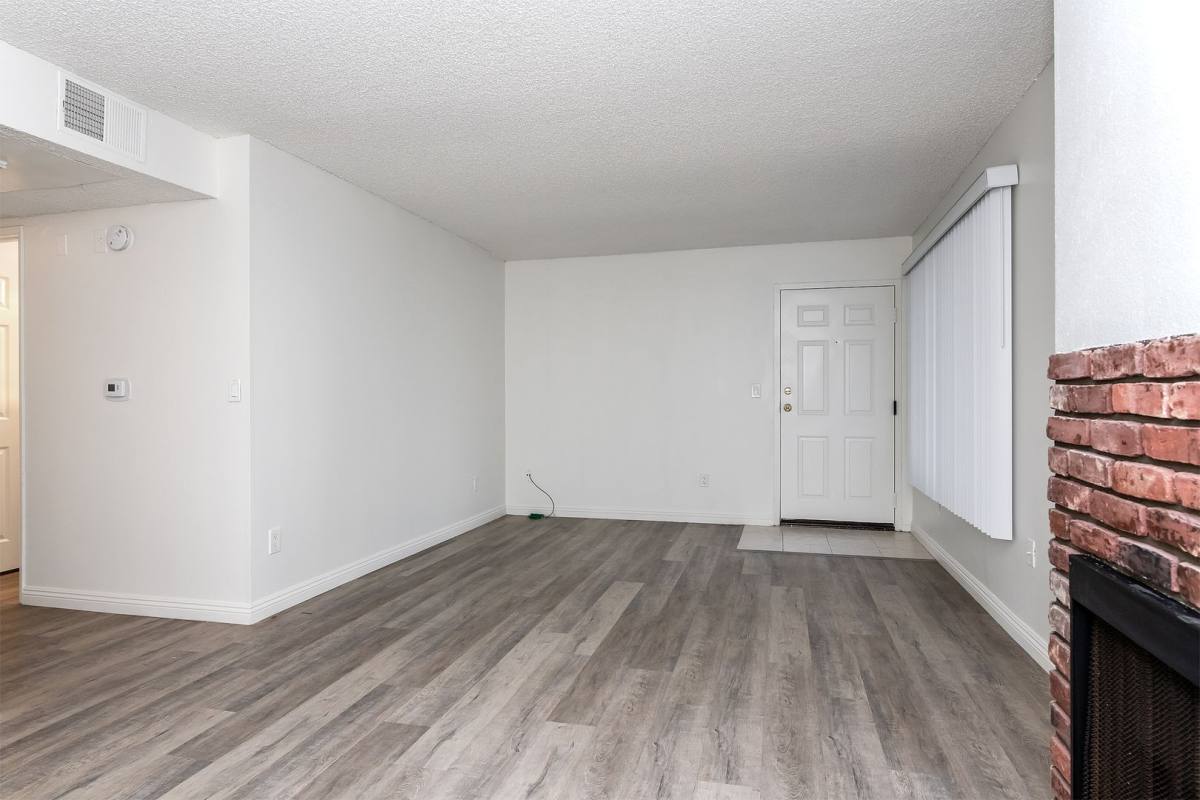 Apartment for rent at 11307 Morrison St, North Hollywood, CA 91601
