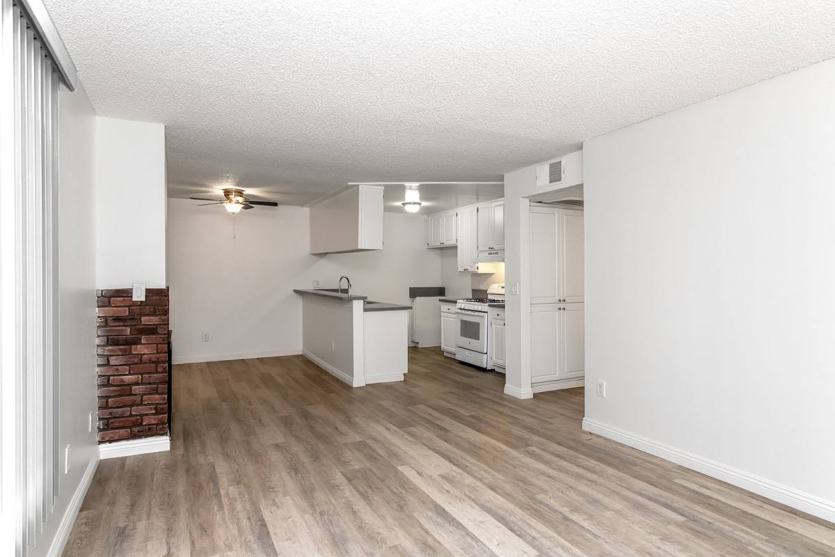 Apartment for rent at 11307 Morrison St, North Hollywood, CA 91601