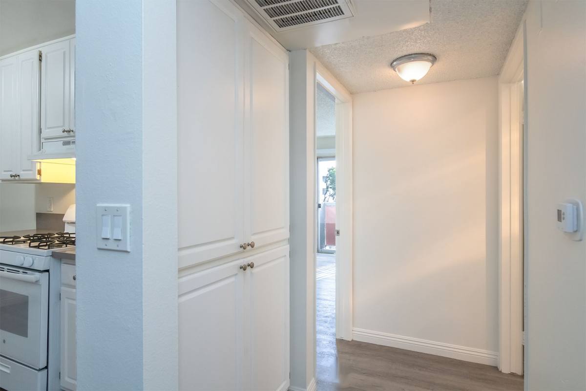 Apartment for rent at 11307 Morrison St, North Hollywood, CA 91601