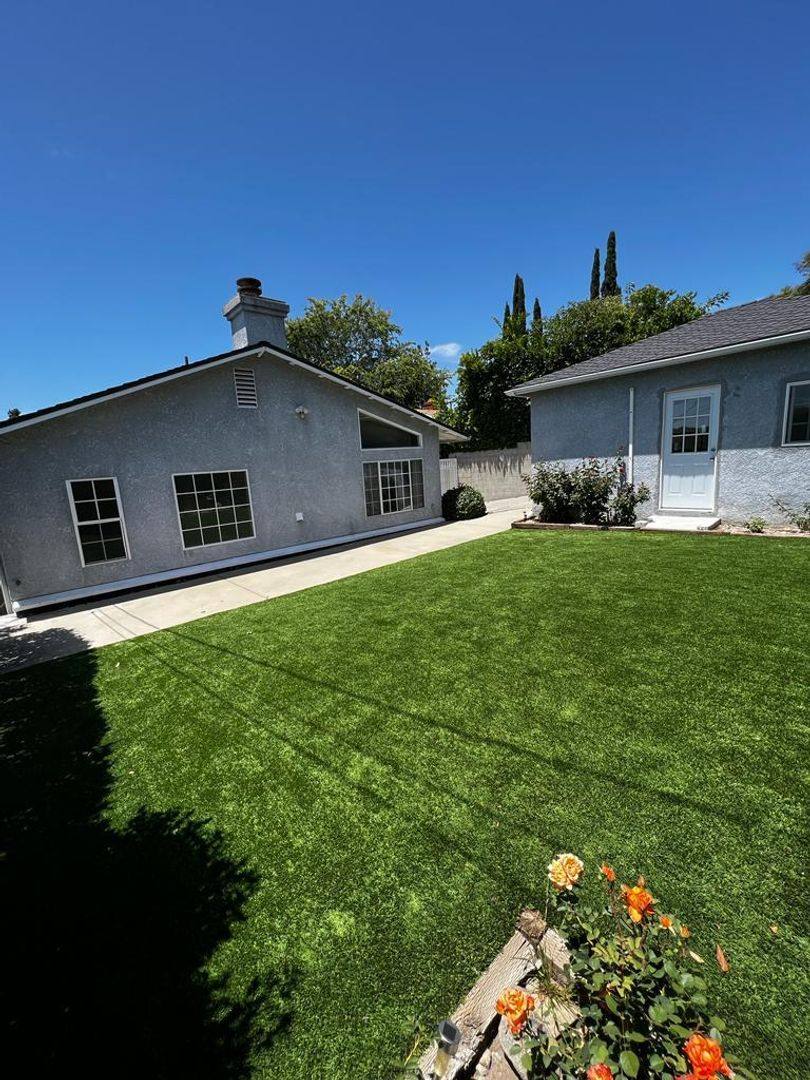 House for rent at 3343 Santa Carlotta St, La Crescenta, CA 91214