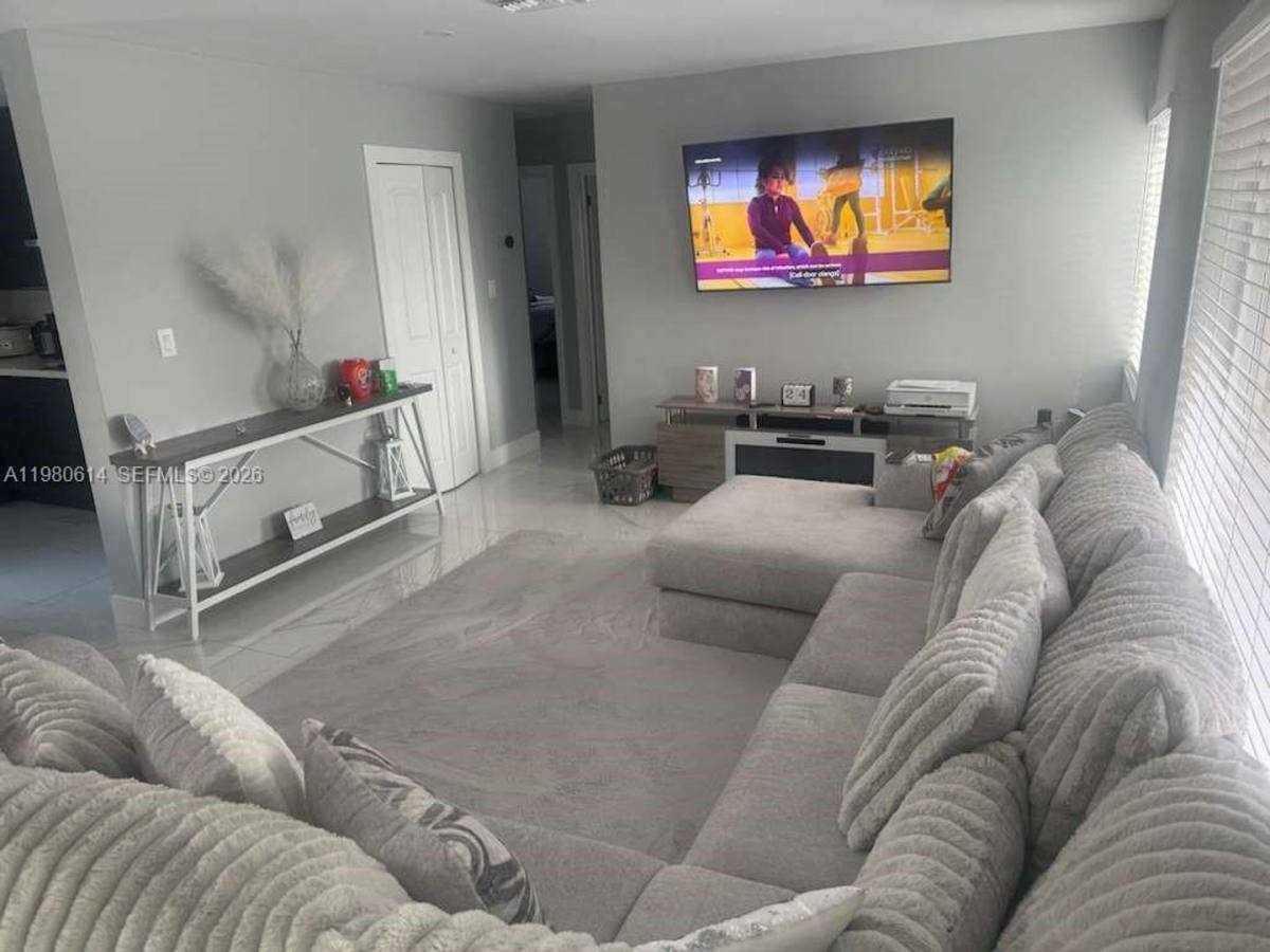 House for rent at 1001 NW 148th St, Miami, FL 33168