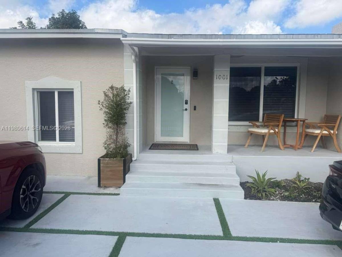 House for rent at 1001 NW 148th St, Miami, FL 33168