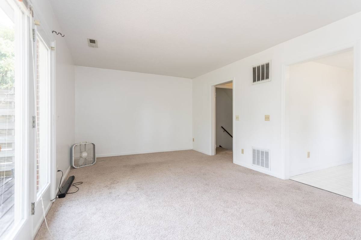 Townhouse for rent at 1124 Mount View Dr, Harrisonburg, VA 22801