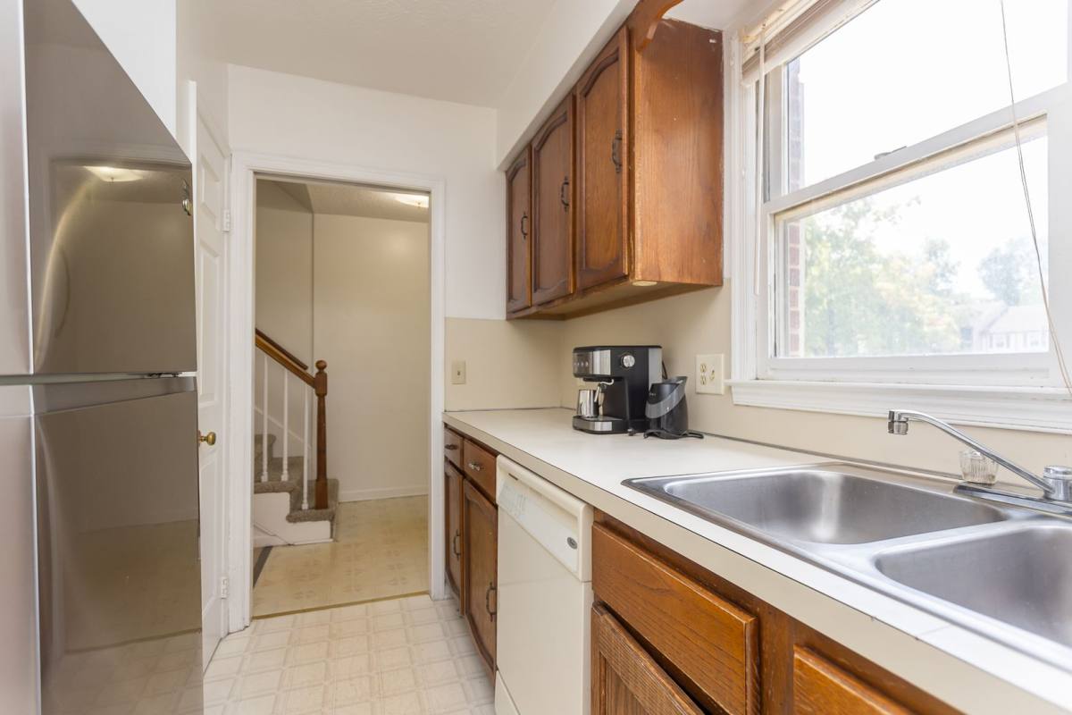 Townhouse for rent at 1124 Mount View Dr, Harrisonburg, VA 22801