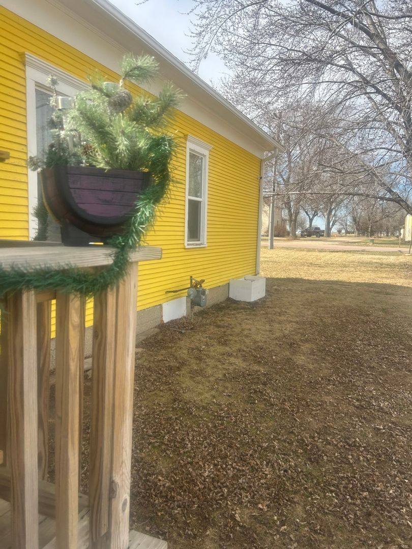 House for rent at 411 Stafford St, Scotland, SD 57059