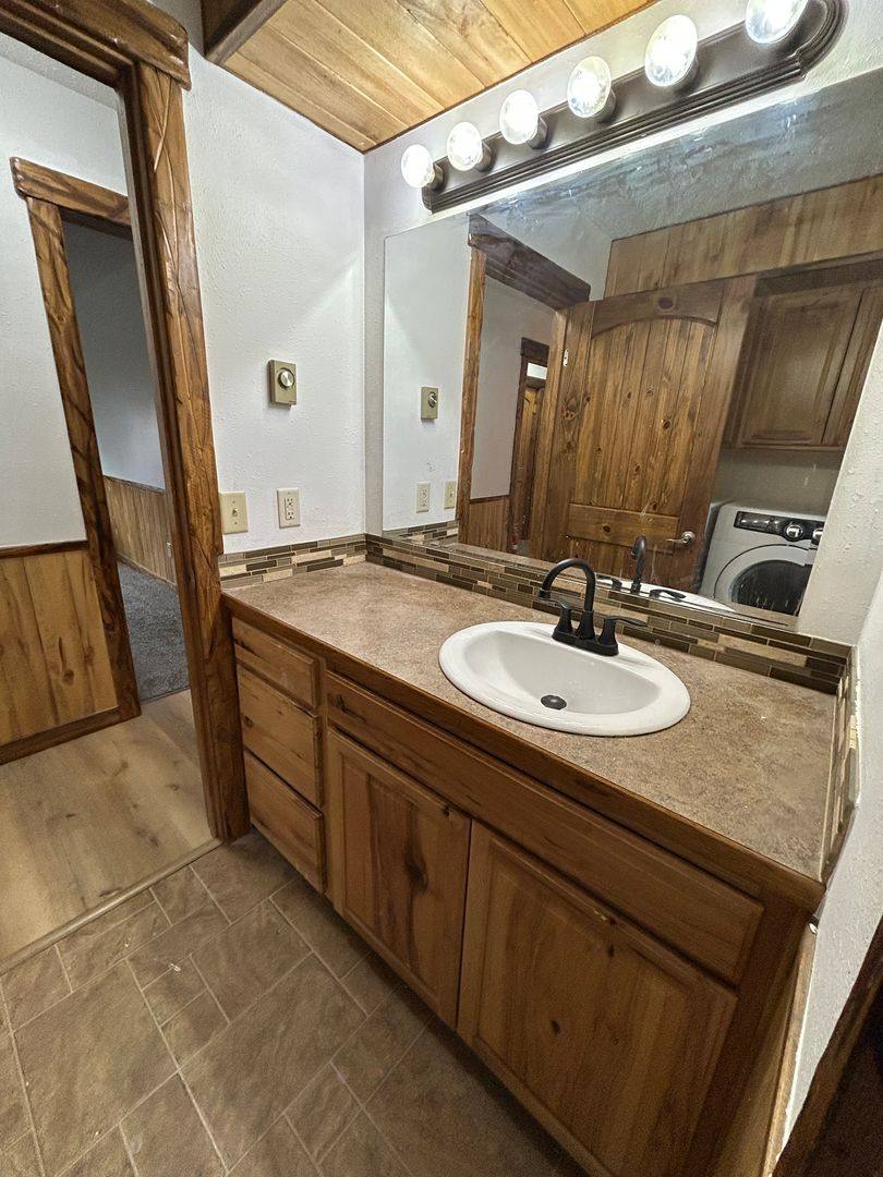 Apartment for rent at 253 W Main, Dunn Center, ND 58626