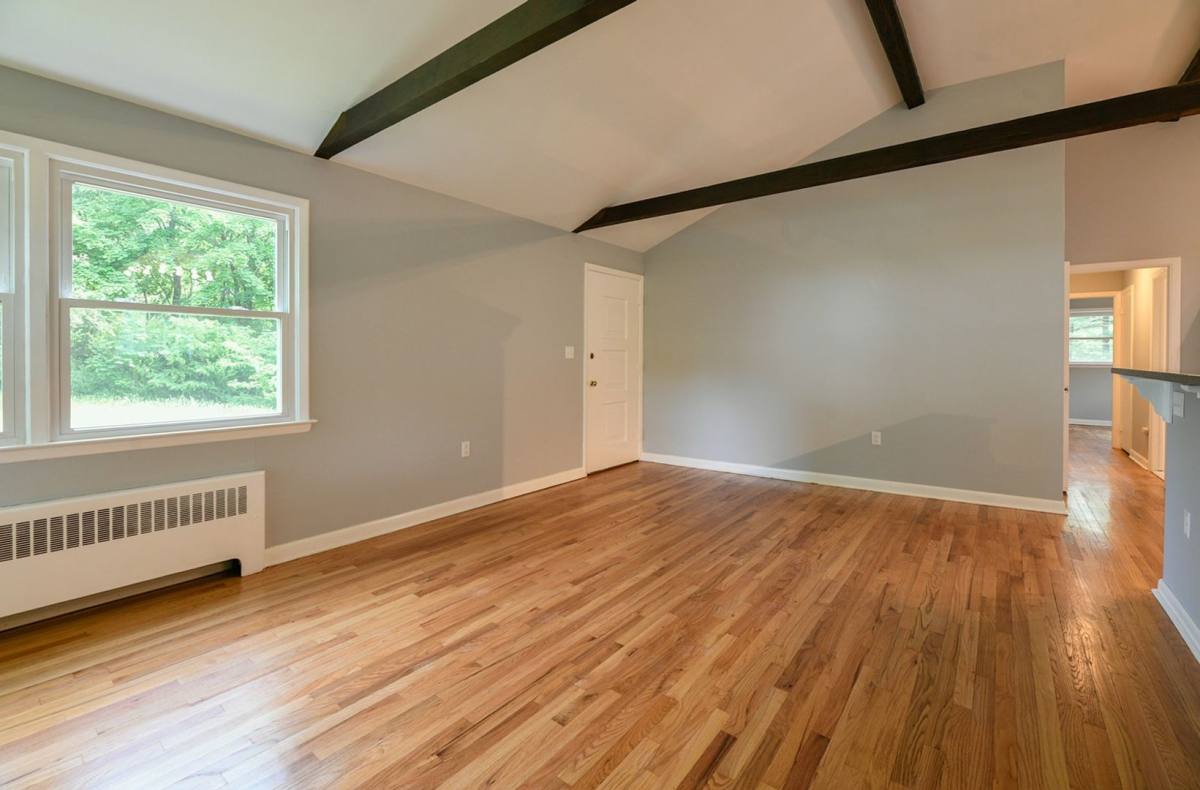 House for rent at 95 Riverside Dr, Hamden, CT 06518