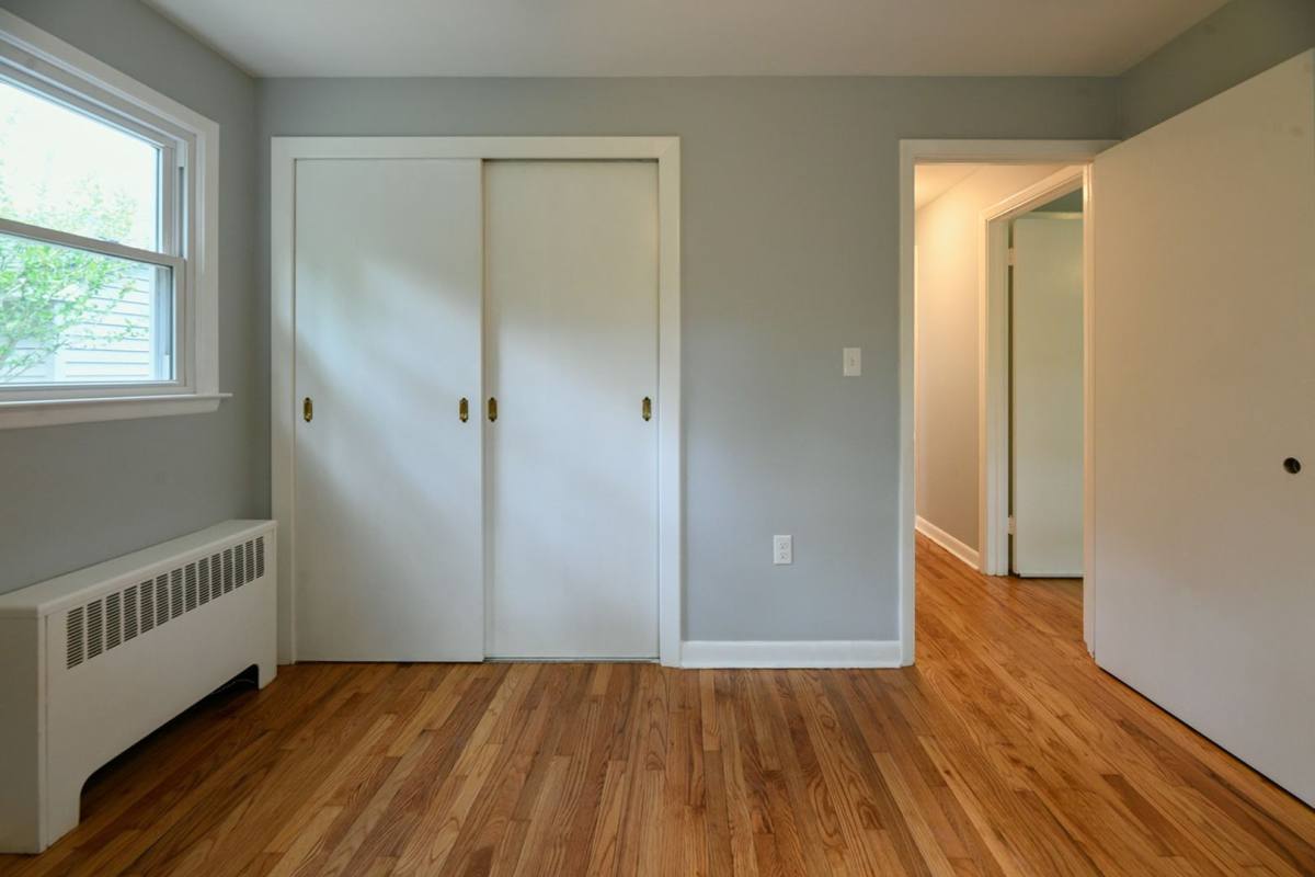 House for rent at 95 Riverside Dr, Hamden, CT 06518