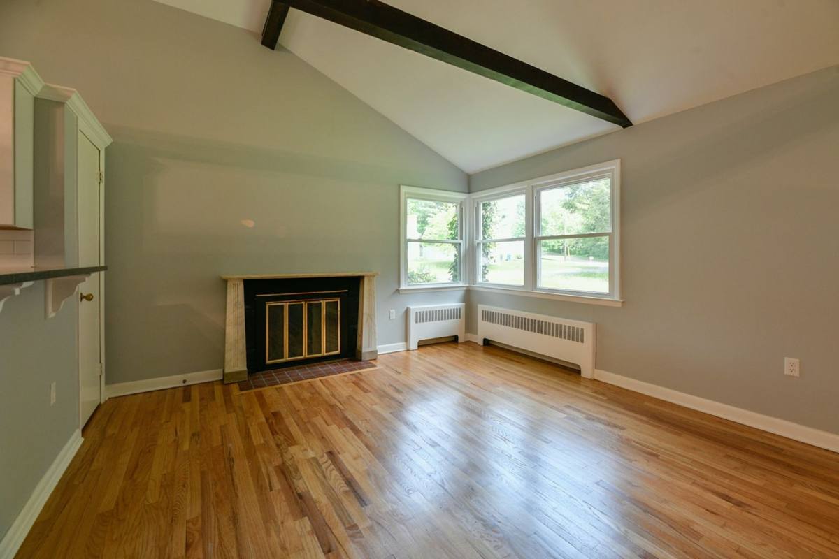 House for rent at 95 Riverside Dr, Hamden, CT 06518