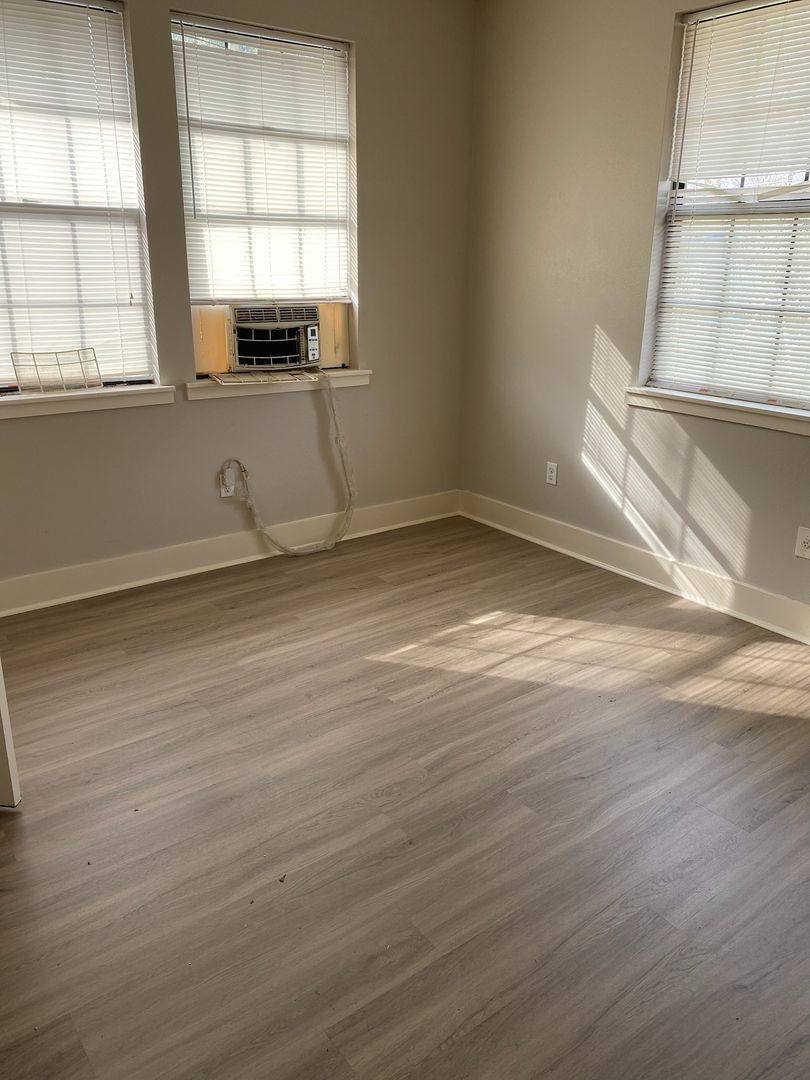 Townhouse for rent at 234 & 236 Rutherford St, Shreveport, LA 71104