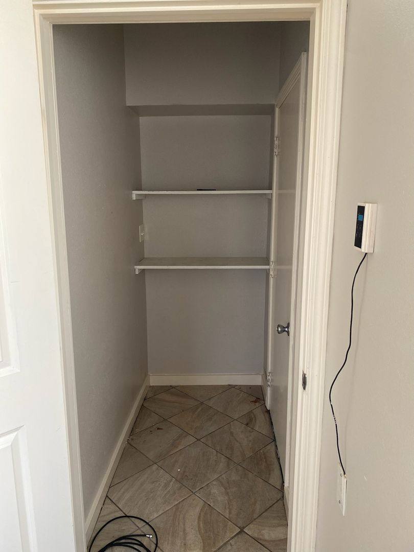 Townhouse for rent at 234 & 236 Rutherford St, Shreveport, LA 71104