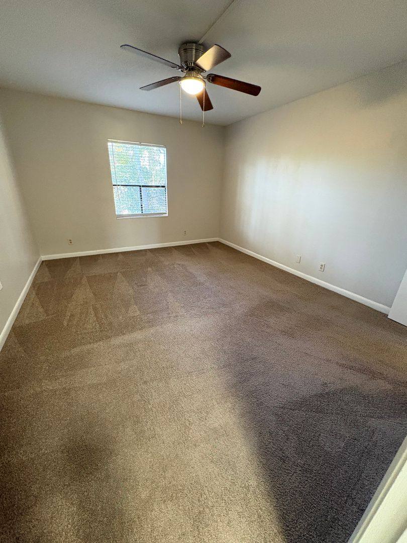 Apartment for rent at 3420 University Blvd S, Jacksonville, FL 32216