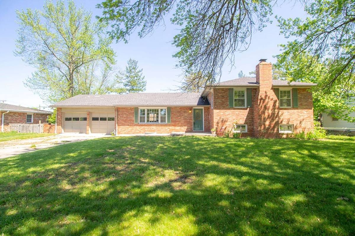 House for rent at 2207 Bushnell Dr, Columbia, MO 65201