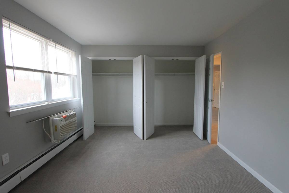 Apartment for rent at 700 W Walnut Lane, Philadelphia, PA 19144
