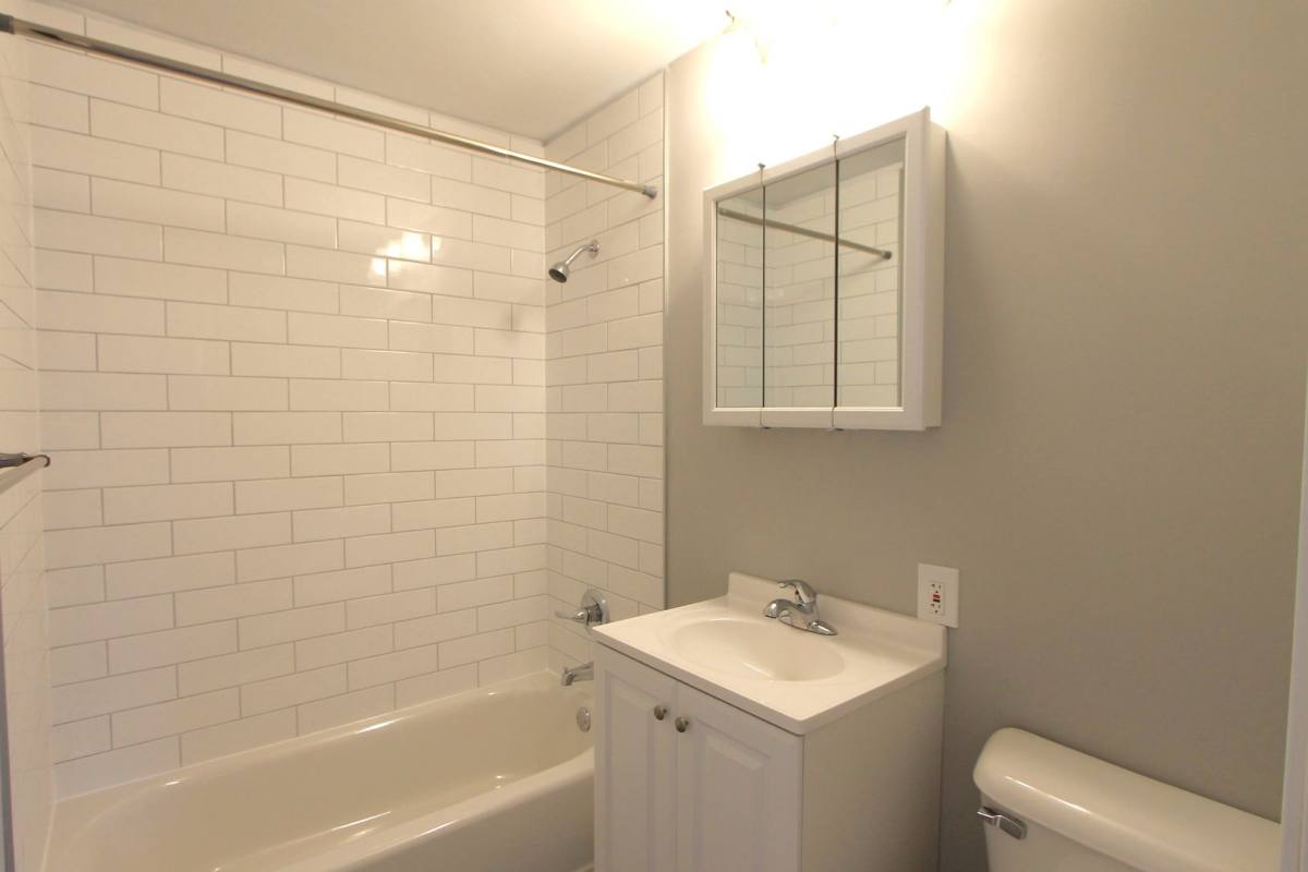 Apartment for rent at 700 W Walnut Lane, Philadelphia, PA 19144