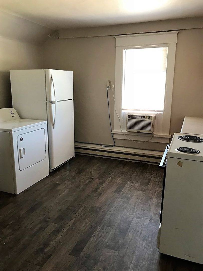 Apartment for rent at 101 S Coler Ave, Urbana, IL 61801