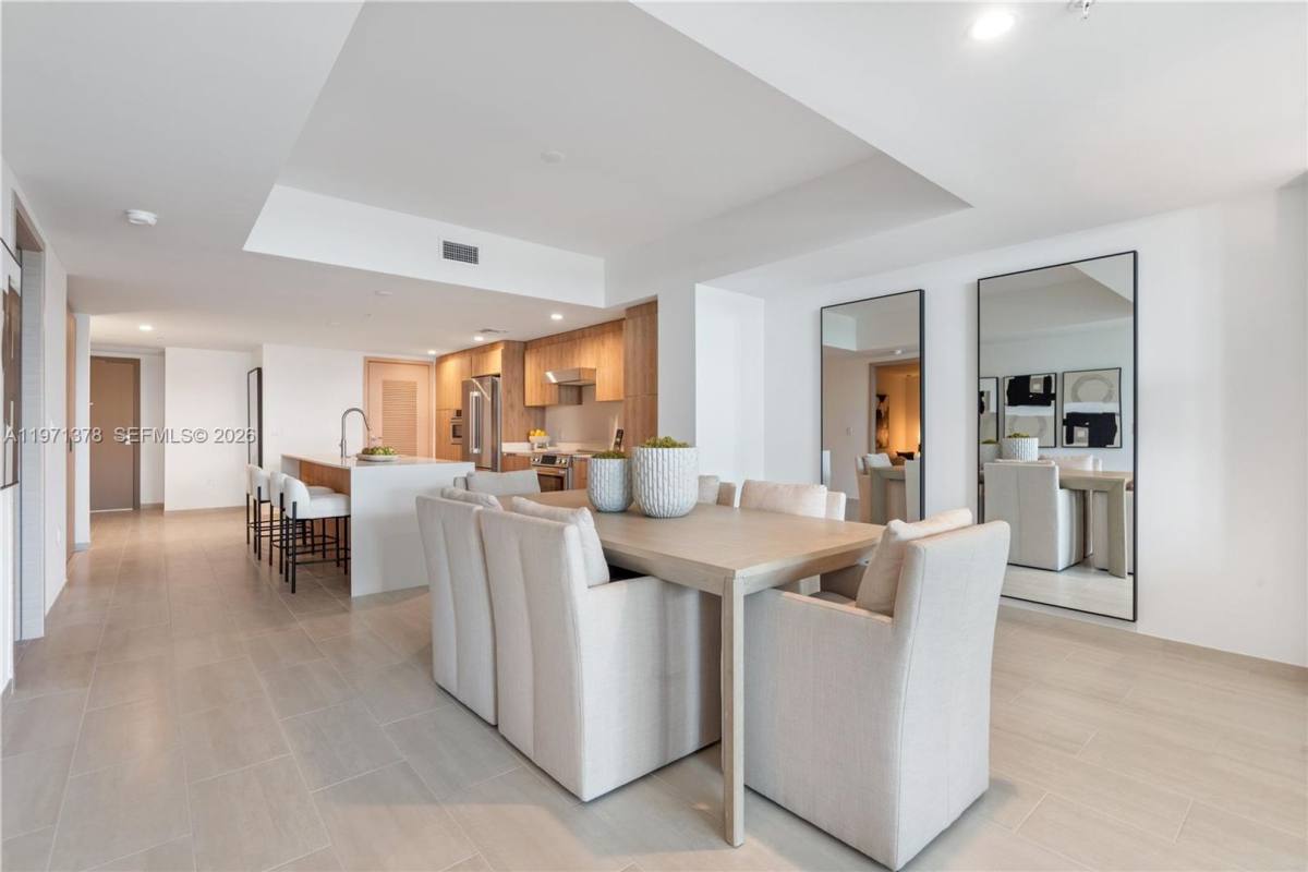 House for rent at 10281 W Bay Harbor Dr, Miami Beach, FL 33154