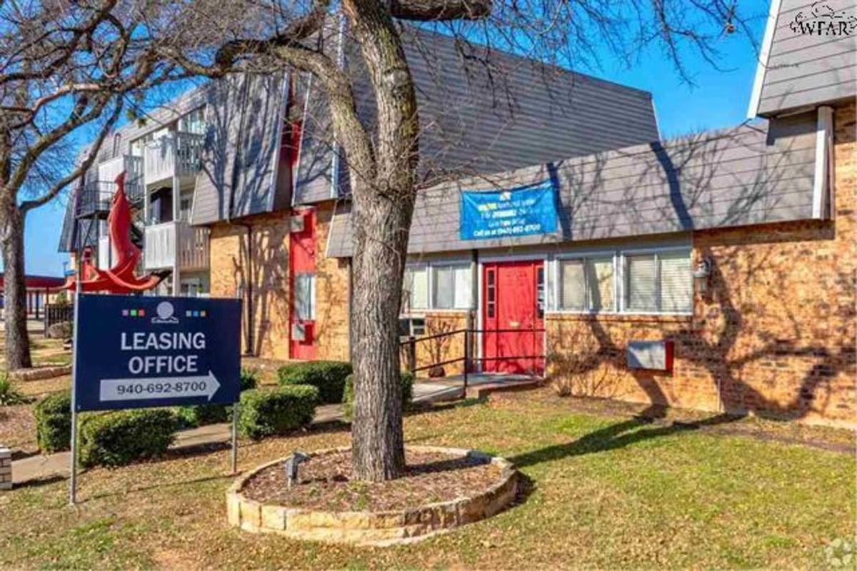 Apartment for rent at 2612 SW Parkway, Wichita Falls, TX 76308