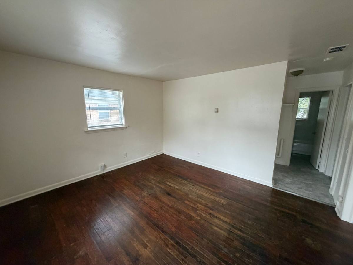 House for rent at 2414 Wilson Ave, Charlotte, NC 28208