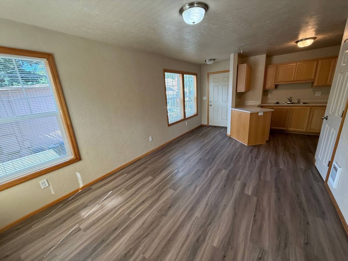 Apartment for rent at 527 W 10th Ave, Eugene, OR 97401