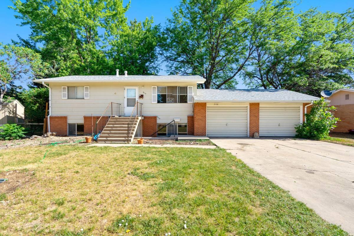 Apartment for rent at 2108 Applewood Rd, Fort Collins, CO 80521