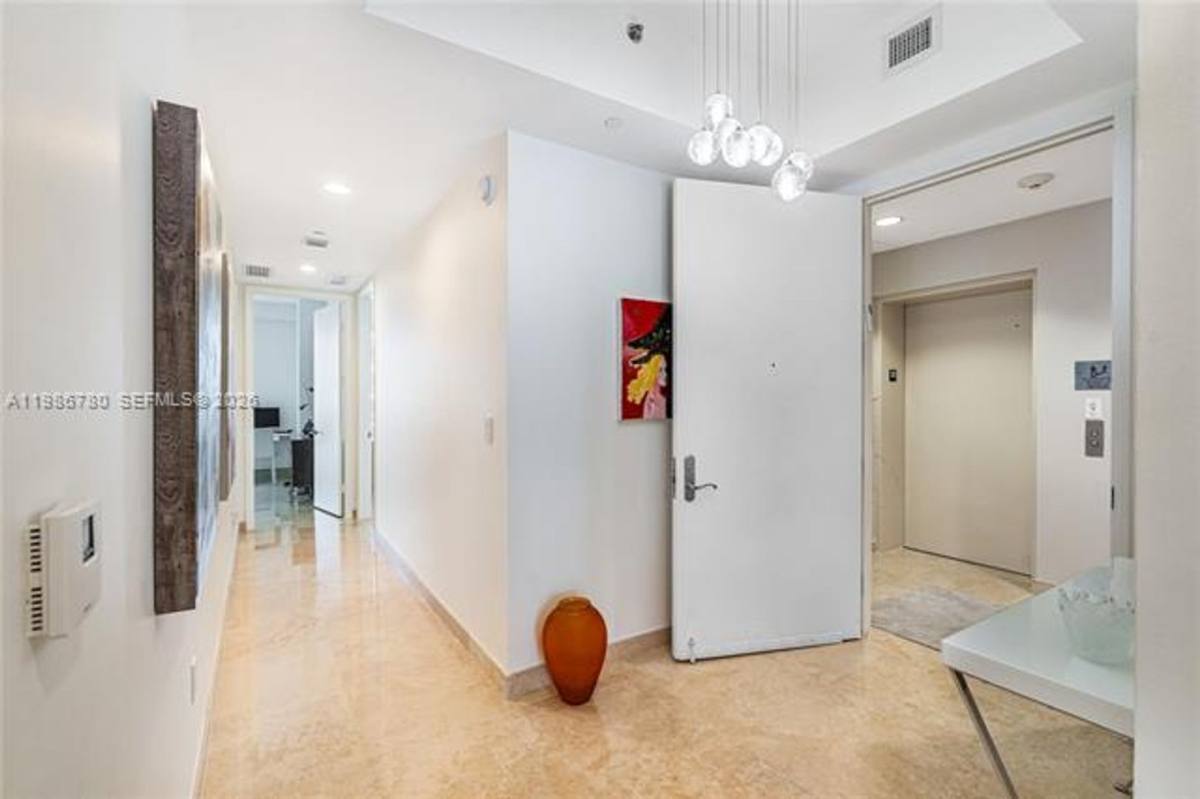 Apartment for rent at 16001 Collins Ave Appt, North Miami Beach, FL 33160
