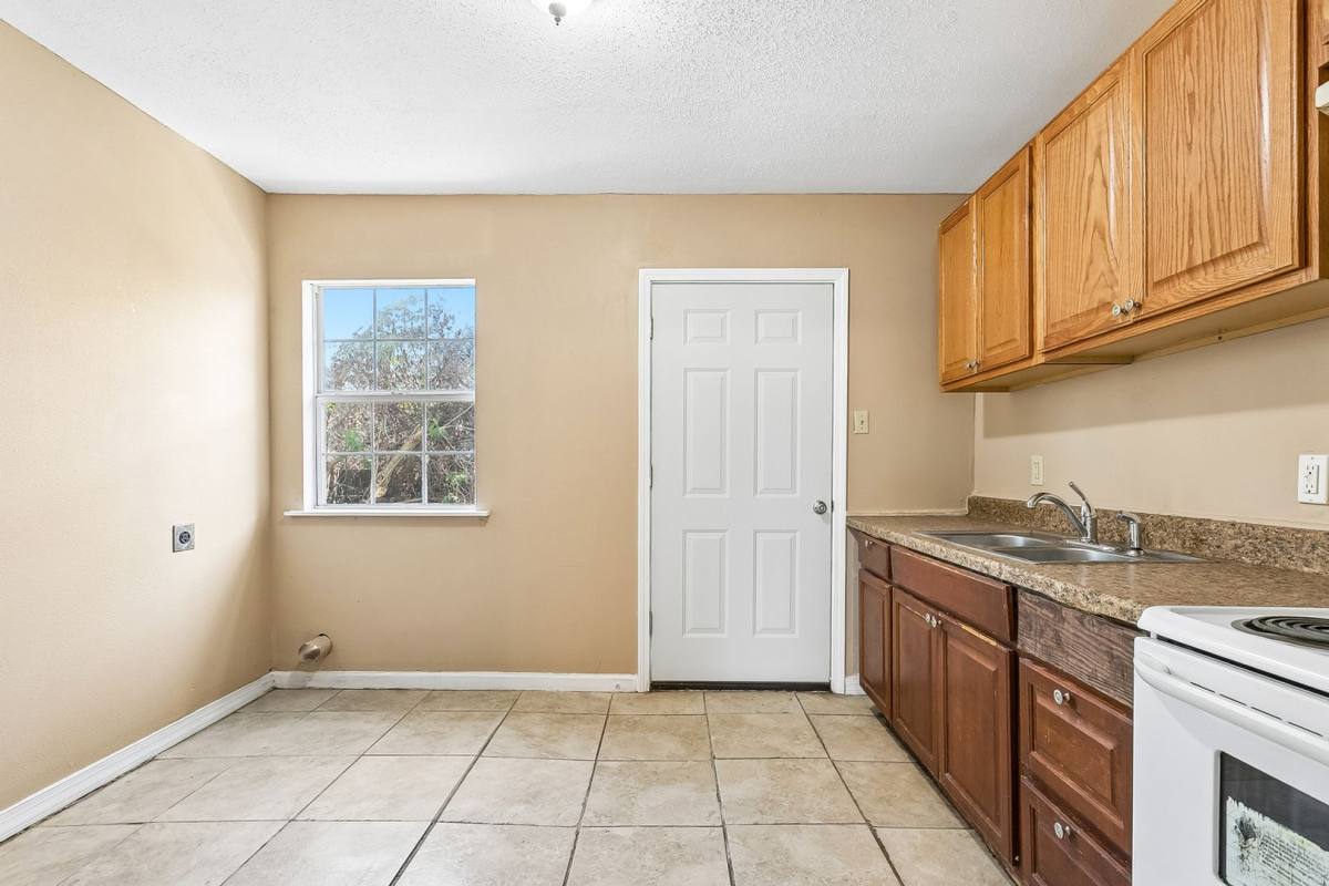 Apartment for rent at 2152 Abundance St, New Orleans, LA 70122