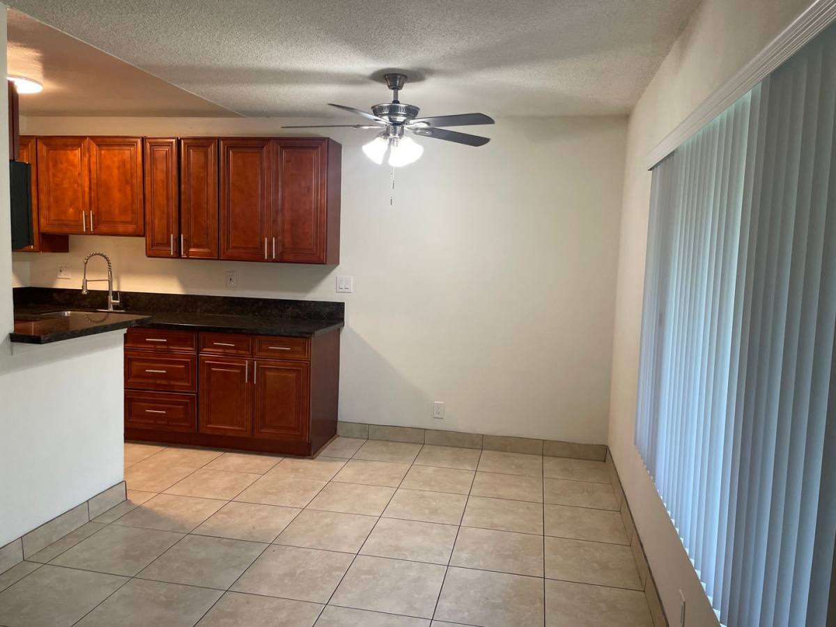 Apartment for rent at 537 & 543 S E St, Anaheim, CA 92805