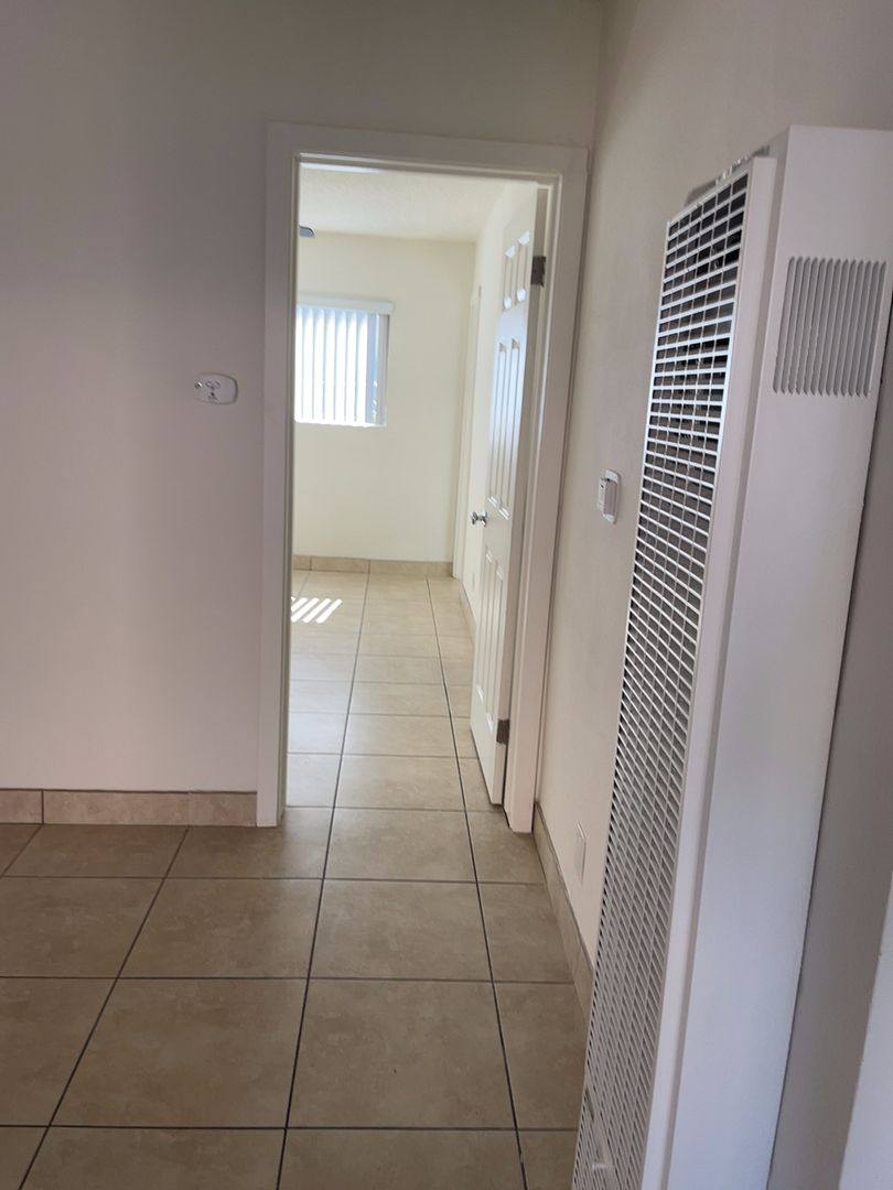 Apartment for rent at 549 & 555 S E St, Anaheim, CA 92805