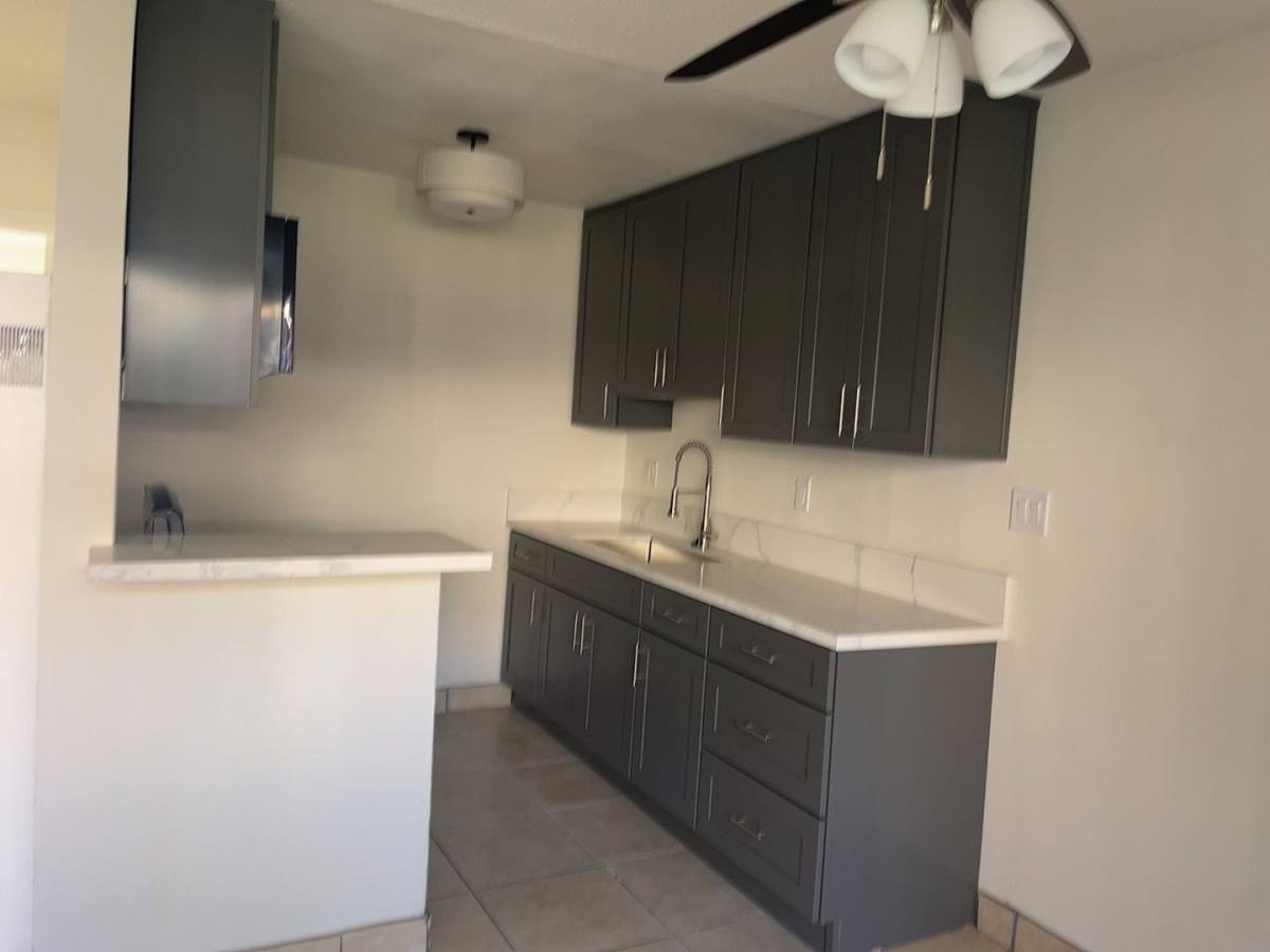 Apartment for rent at 549 & 555 S E St, Anaheim, CA 92805