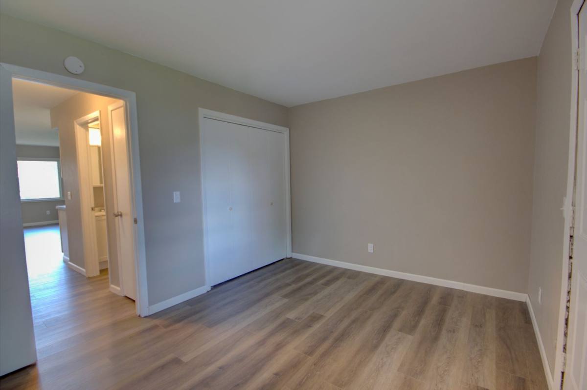 Apartment for rent at 614 E 15th St, Davenport, IA 52803