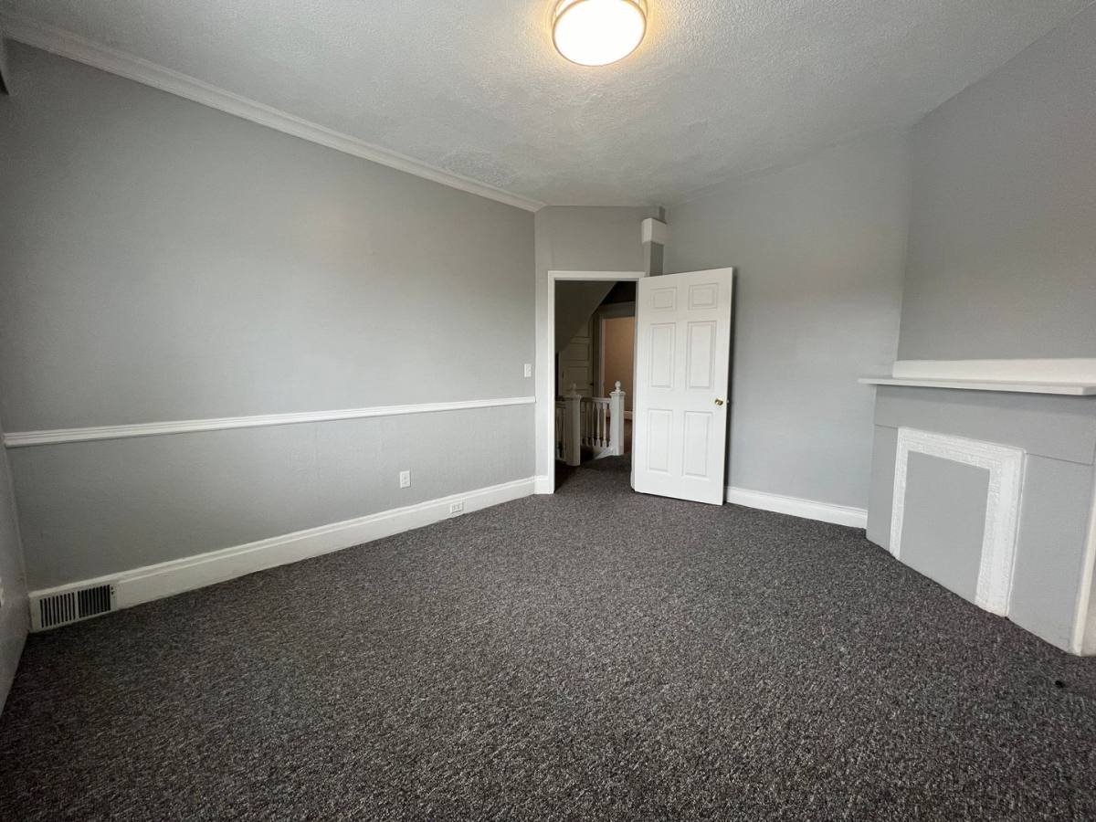 Apartment for rent at 1850 Morningside Ave, Pittsburgh, PA 15206